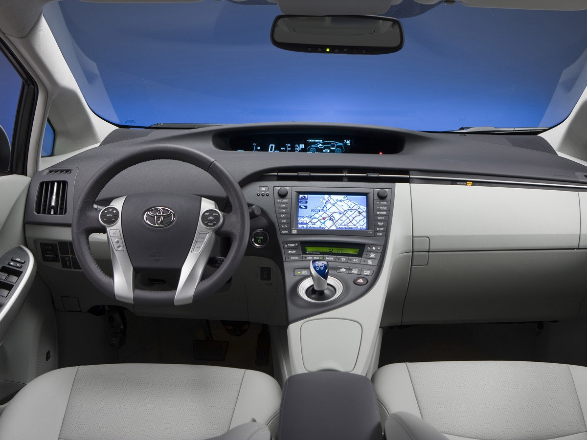 Toyota Prius 3 wnętrze